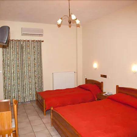 Hotel Spanias 2*