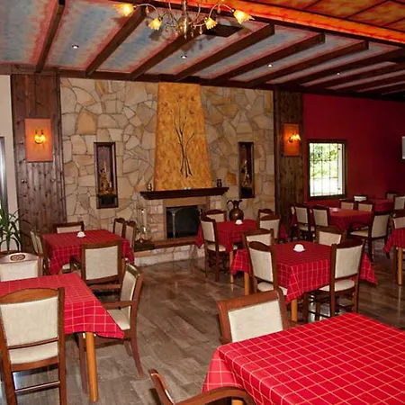 Spanias Hotel 2*