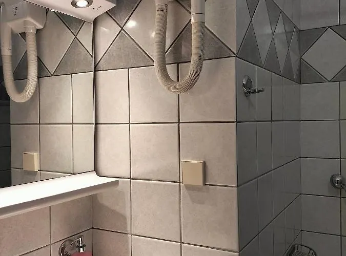 Szálloda Spanias 2*