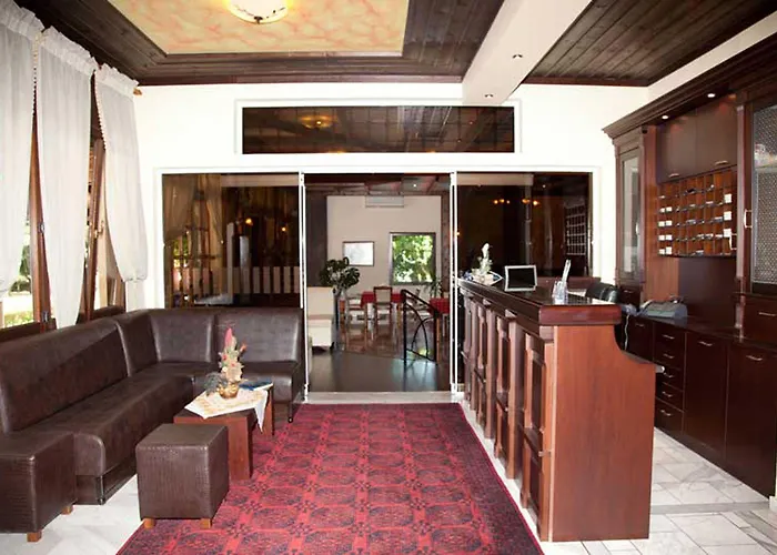 Szálloda Spanias 2*