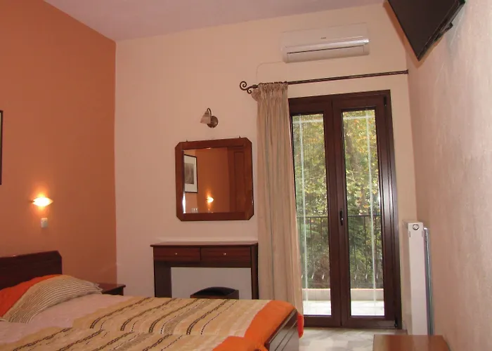 Szálloda Spanias 2*